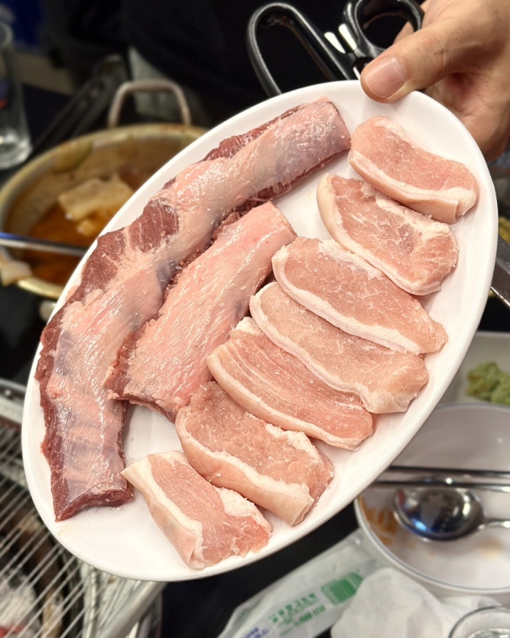  돈그리아 선릉 고깃집 회식 추천 고기 구워주는 집