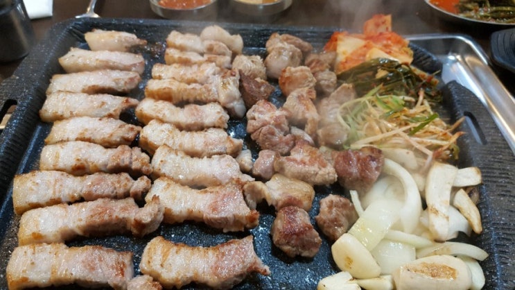  친구랑 갔다가 남편이랑 같이 재방문했던 용강동 삼겹살 마포구이마당 용강직영점