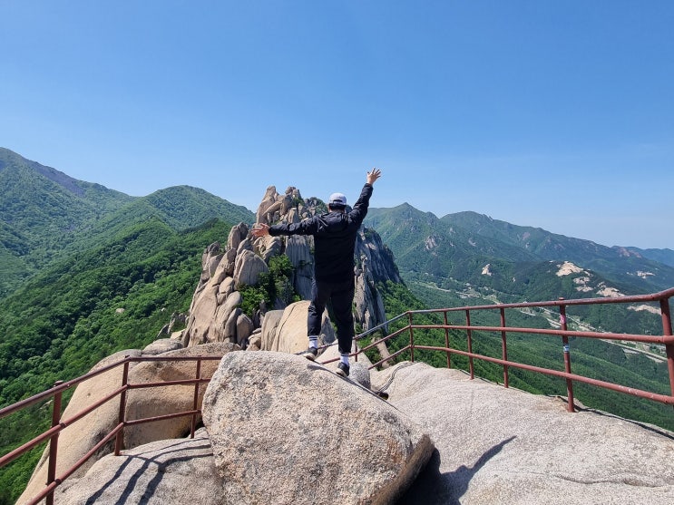  속초에서 가까운 설악산 울산바위 정상 등반하기
