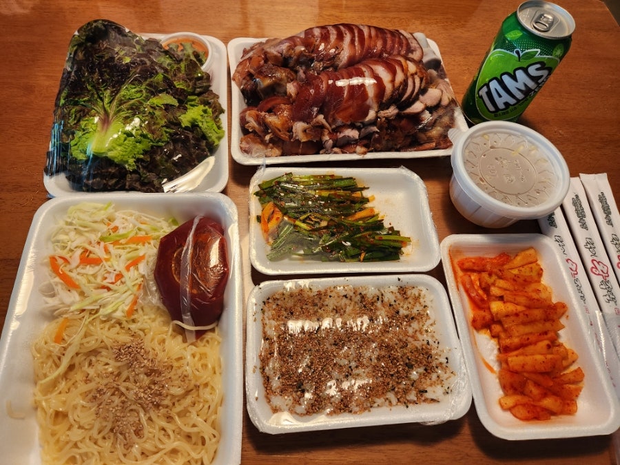 탁이왕족발 사진 6
