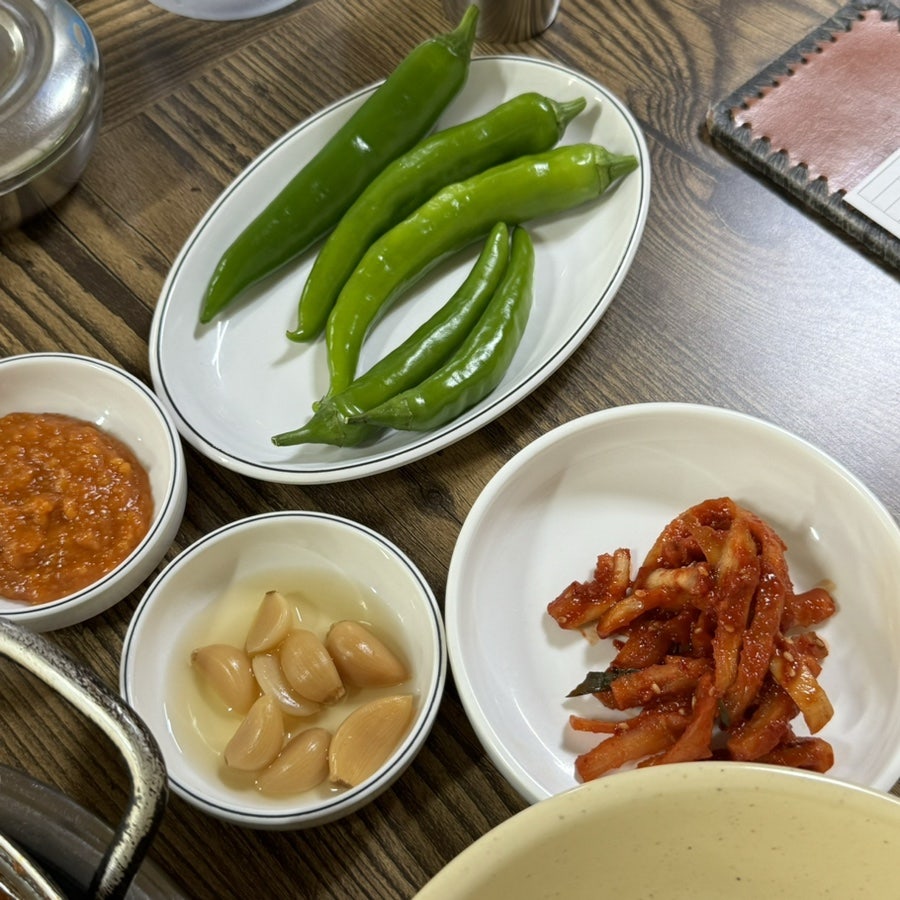 돈이네 생돼지김치찌개전문점 수원1호점 사진 4