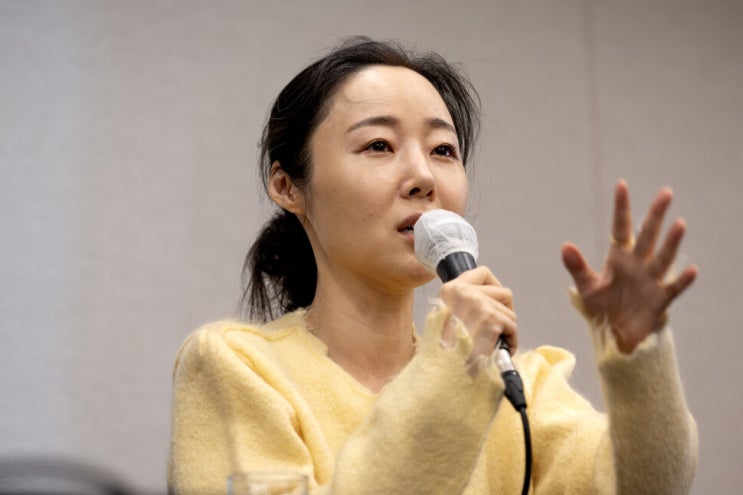  법원, 하이브의 임시주주총회 의결권 행사 금지 가처분 신청 인용으로 민희진의 대표직 유지, 모색을 넘어 구체적 실행단계로 보기 어려우며 이는 배임 행위가 되는 것은 아니다 판단