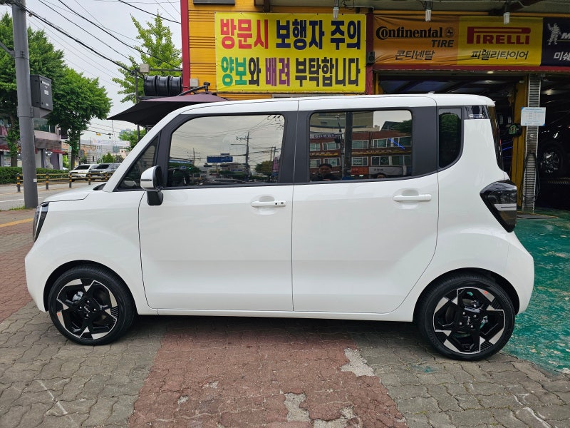 신형 레이 EV 14인치 휠 대품후 16인치 휠 장착해봤습니다^^