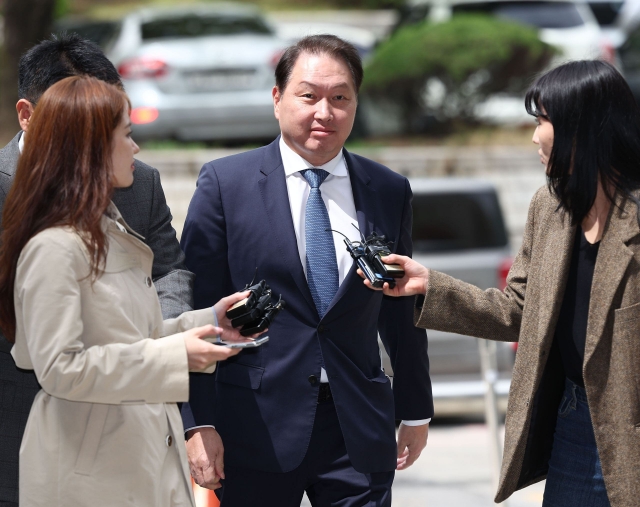“노소영에 진 최태원, 연 이자만 650억” 전직 판사 관전평 “노소영에 진 최태원, 연 이자만 650억” 전직 판사 관전평