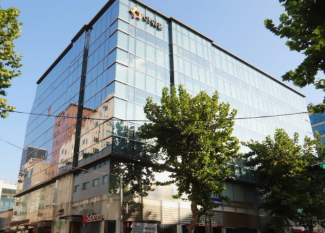 <b>아워홈</b>, 구지은 시대가고 다시 <b>구본성</b> <b>부회장</b> 체제로