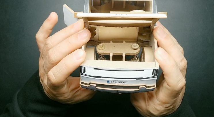  기아 EV9 박스카! Kia EV9 made of cardboard [쇼츠42]