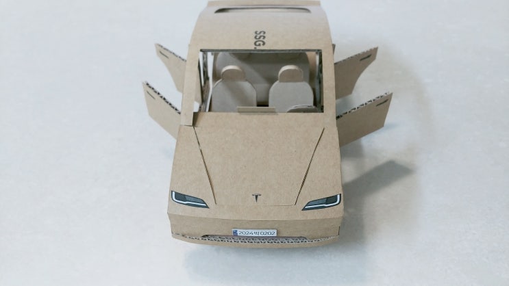  신형 테슬라 모델3 하이랜드, 박스로 자동차 만들기 Tesla Model 3 Facelift Highland | How to Make a Cardboard Car
