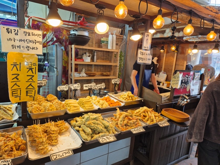  안면도수산시장 분식집-안면도 맛집 찾았다! 남다른 튀김때깔에 떡볶이까지 맛있는 곳