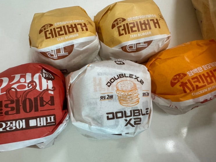  롯데리아 오징어버거 리뉴얼 오징어얼라이브버거 내돈내산 후기 오징어얼라이브비프버거 갈릭맛 매운맛