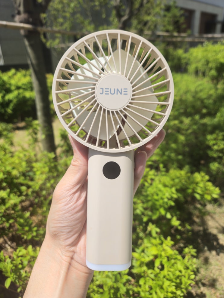  휴대용선풍기 100단계 조절에 무드등이 있는 젠느 손풍기