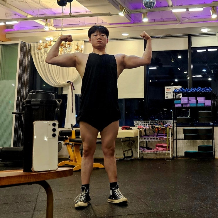 머슬핏 상체 등근육 240601 만드는 등 운동 머슬핏 상체 등근육 240601 만드는 등 운동