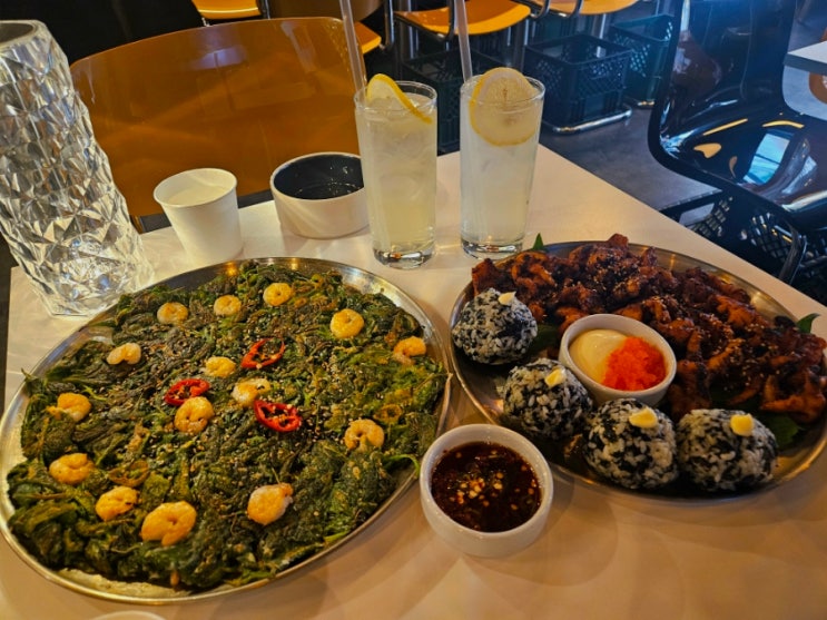  신사역 맛집 조선펍차| 다양한 안주와 하이볼이 있는 분위기 좋은 술집