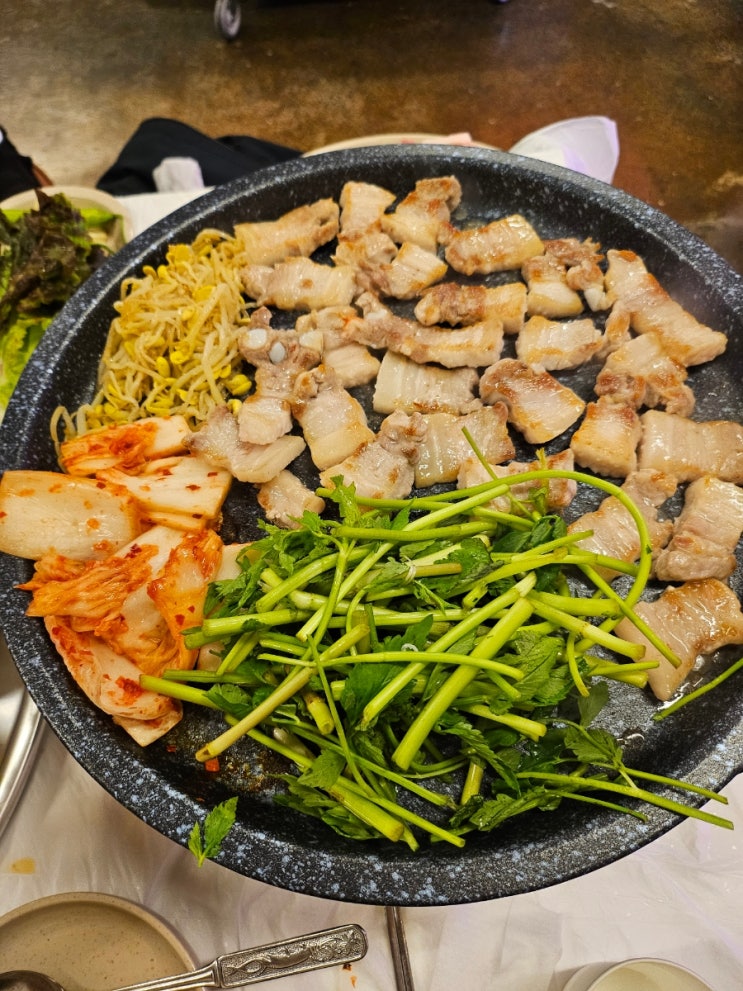  영통맛집 [ 은하식당 ] 푸짐한 미나리삼겹살