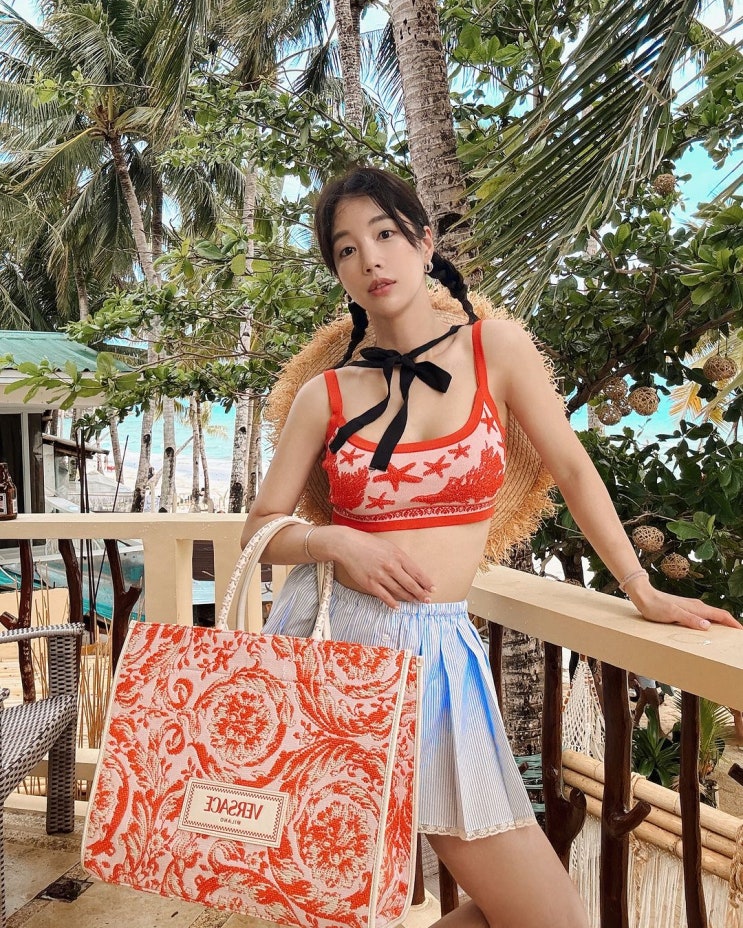돌싱 기은세, 보라카이 바다에서 물오른 미모...섹시 비키니 입고 글래머 자태 뽐내 돌싱 기은세, 보라카이 바다에서 물오른 미모...섹시 비키니 입고 글래머 자태 뽐내