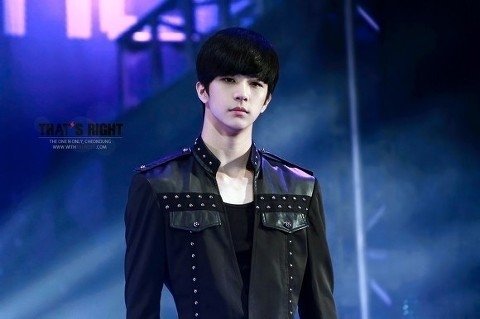 엠블랙 출신 천둥 & 구구단 출신 미미, '새로운 아이돌 부부'의 화려한 결혼식