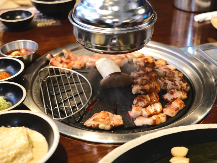  양산맛집 삼겹살 맛있게 구워주는 육시리 오슬로파크 양산점