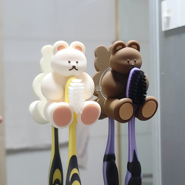  캐릭터 실리콘 칫솔걸이 욕실 흡찹식 무타공 칫솔 면도기 꽂이 거치대 내돈내산 후기