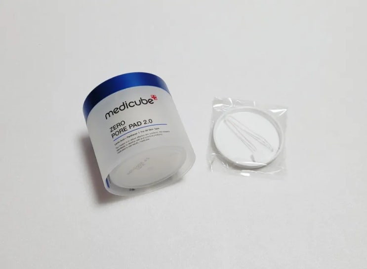   리얼 후기  여름철 모공 관리, 피부결 개선에는 자극 없이 순한 메디큐브 제로 모공 패드 2.0 추천