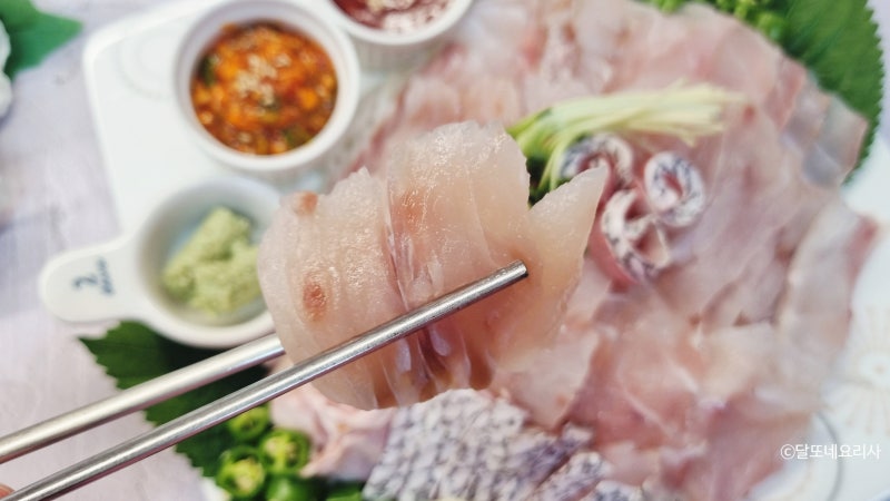 민어 제철 여름철 보양식 민어회 민어부레 민어껍질 먹는법 민어회 맛 효능 회 초장 만드는법 쌈장 막장 만들기 : 네이버 블로그