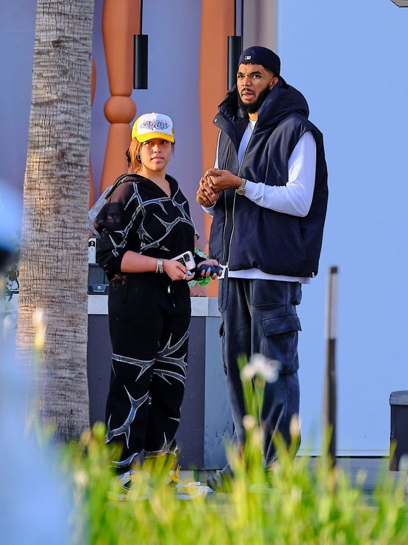 vlogmas day 15 🎄💗 cozy winter morning routine ❄️ #morningroutine  #aesthetic #christmas #kbeauty #dailyvlog, image size:800x1067