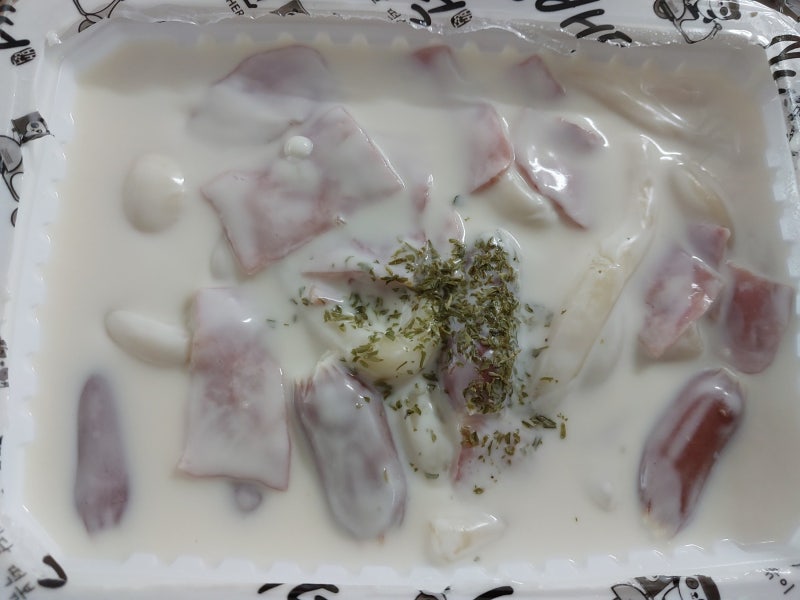 배떡 아이스크림맛 떡볶이 1~2인분 배떡 콘치즈볼 추가, 야끼만두, 순살치킨 330g 후기