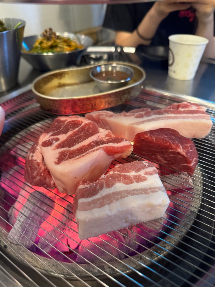  고기를 품다 중화점 - 중랑구 직화 삼겹살 & 직화 목살