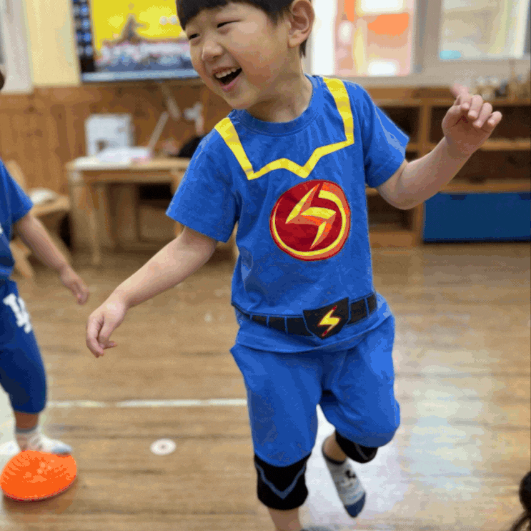  미르유치원의 고슴도치 쿠션과 함께 하는 즐거운 하루