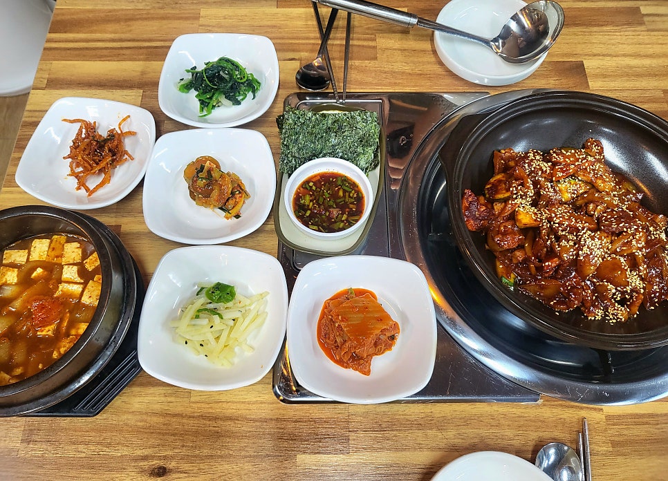 엄마손맛 서광찌개촌 사진 1