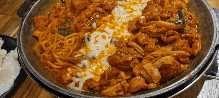  소불고기전골을 주는 통 큰 닭갈비 [구미 닭갈비]