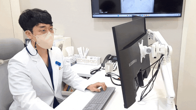  전문의 부부가 진료하는 방촌동 속속연합내과의원 이재용, 박지민 대표원장이 전하는 글
