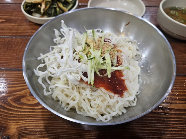  춘천 명동 중앙시장 [오팔국숫집] 칼국수 보리밥 맛집