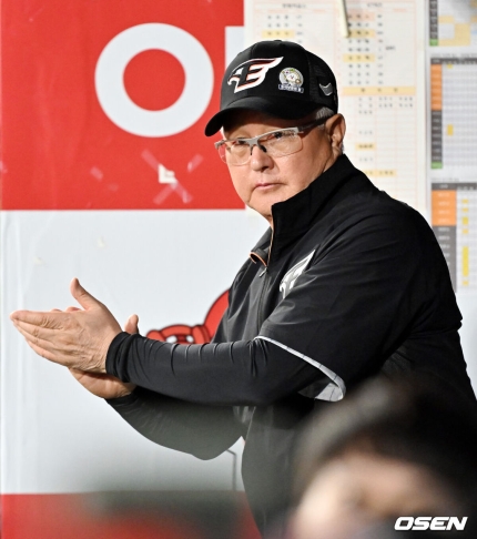 <b>한화</b>에 ‘달’이 뜨자 3연패... KT 8-2 꺾고 <b>데뷔전</b> 승리... 