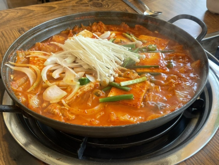  경기도 부천 동네맛집 돈우리 생고기 김치찌개 전문점