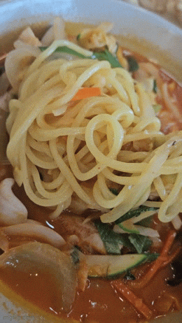  시원한 에어컨 밑에서 맛보는 짬뽕국물이 기억에 남는 성사동 맛집테마거리에 '소가네 짬뽕'