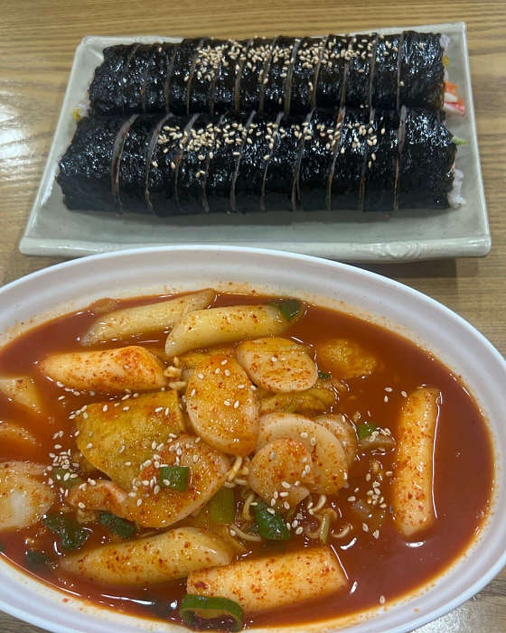 Kkaesunigimbap Jeondaejeongmunjeom photo 3