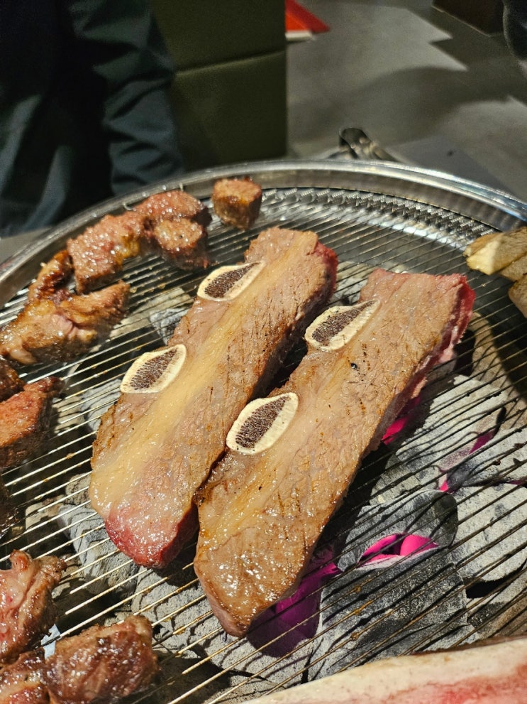  남양읍 맛집 고기구워주는 [ 우양정 ]