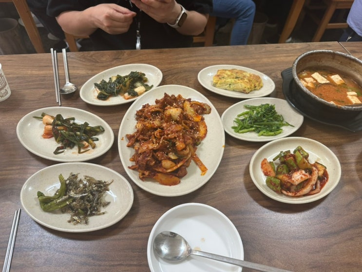  등촌 백반 찐 맛집 직장인맛집 제육짱 의성식당