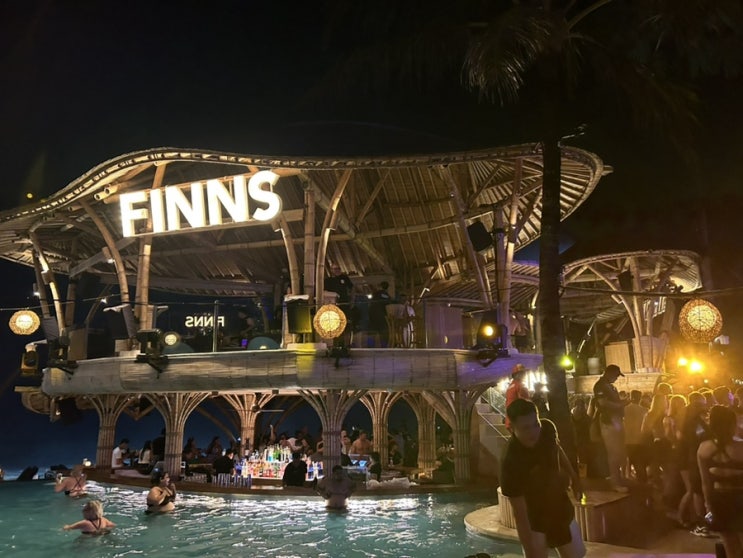  발리 짱구 핀스 비치클럽 Finns Beach Club 워크인 무료좌석
