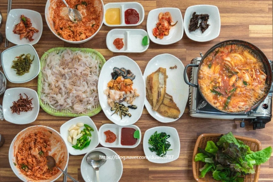 동해횟집 사진 2