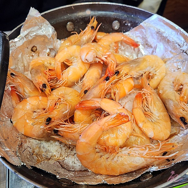  내돈내산 [부산 맛집] 새우까는집 - 가성비 새우 무한리필 대신동 맛집