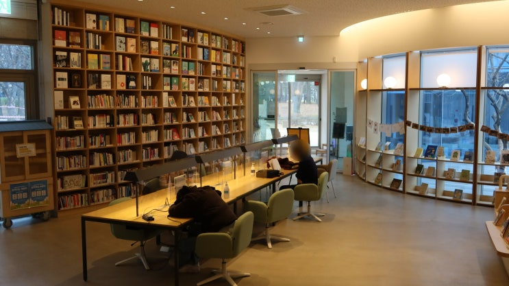  양천구 목동 가볼만한곳 양천공원 책쉼터