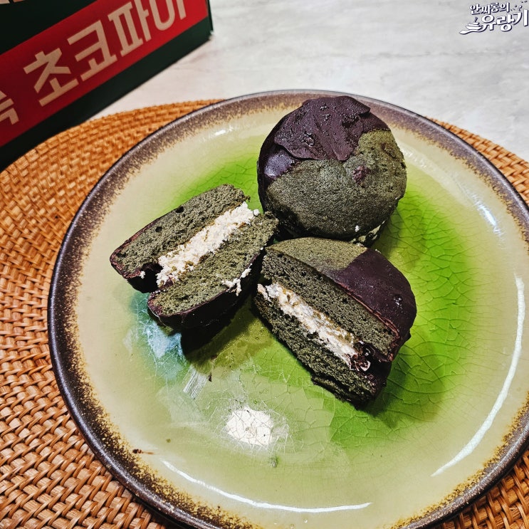  여수당 쑥초코파이 진한 쑥 향 부드러운 크림 어른스러운 맛