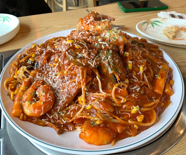  군산 조촌동 호돌이 해물등뼈찜 감자탕/산더미해물등뼈찜 서비스 탕수육 맛집
