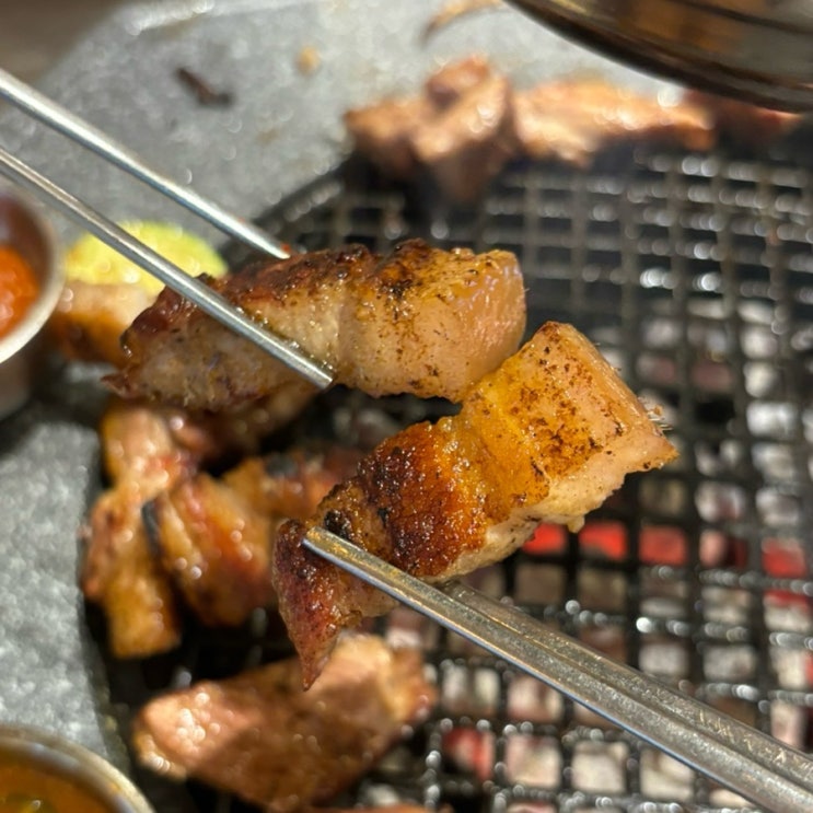  야장에서 먹을 수 있는 송파 프리미엄 고기 맛집, 판교돈 문정역점