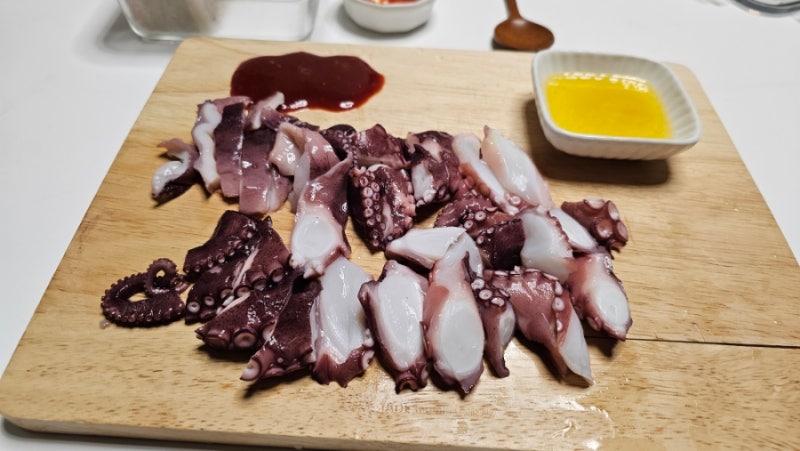 홈플러스 가성비 술안주 9900원 데친문어