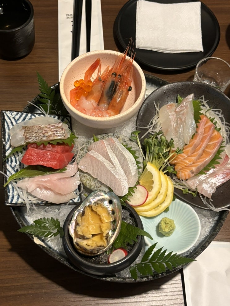  [신용산/용리단길]고급스런 분위기로 데이트하기 좋은 이자카야 숙성회 맛집 미토(Feet. 사시미 모리아와세, 한우모츠나베, 바질토마토)!