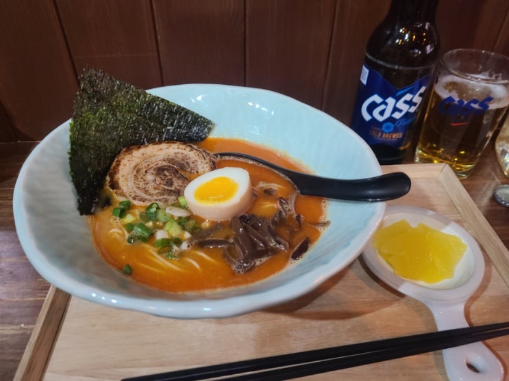  [신논현] 다양한 맛의 돈코츠라멘이 있는 곳_멘카오리