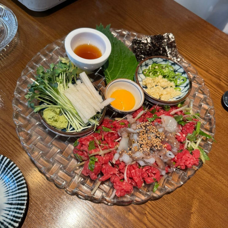  [여의도 맛집] 신선한 육회가 일품인 여의도 육회 맛집 육회관포차