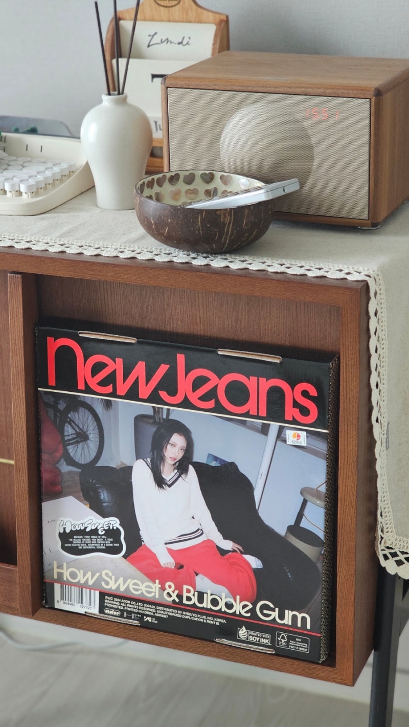NewJeans《How Sweet》專輯 Haerin 版開箱、拆專評論 | Aladdin 特典