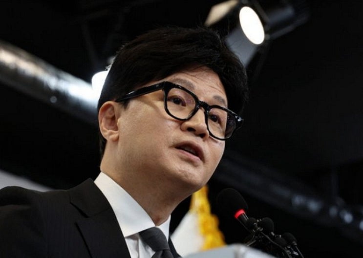 대통령 되면 형사재판 중단되나…<b>오세훈</b>, <b>이재명</b>에 "침묵은 비겁"